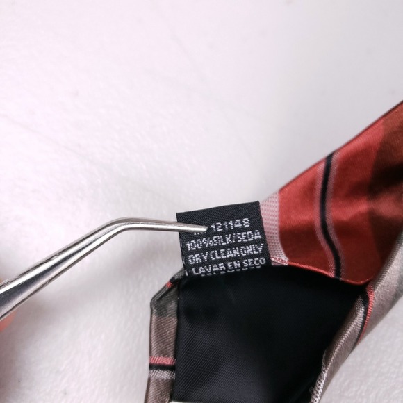 Arrow Tie Red Gray Stripe Diagonal Pattern Silk Necktie Classic Style - Picture 4 of 6